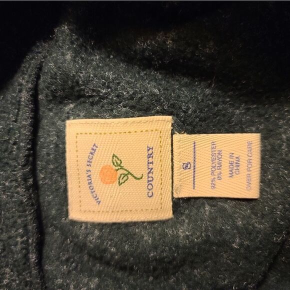 Vintage Victoria Secret    - Picture 2 of 5